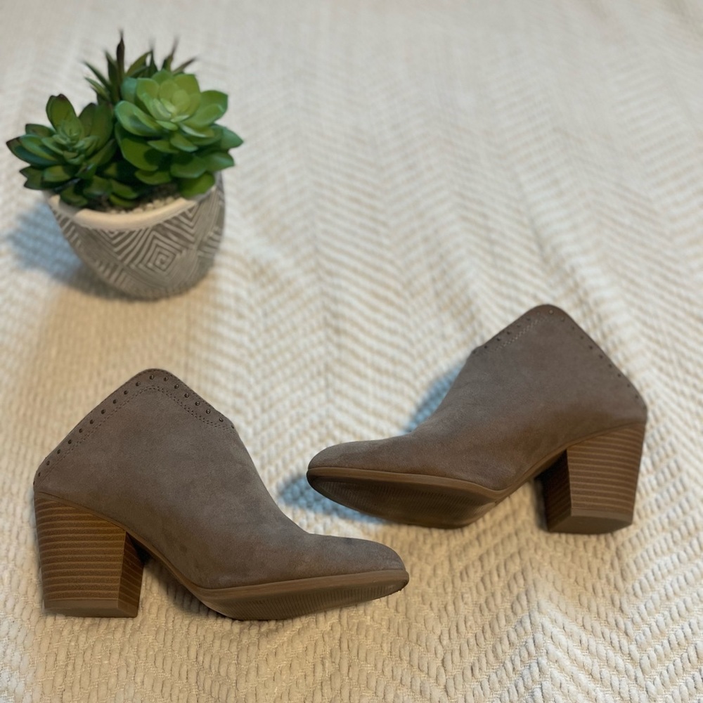 Sonoma Womens Ankle Backless Boots Size 10 Brown Slip On Block Heel Suede